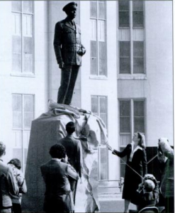 Ellene Winn and statue November 1978 at VMI