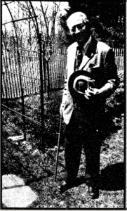 William Jay Schiffelin Jr 1980 at grave