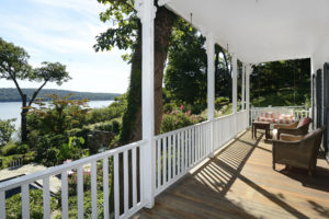 dING dONG hOUSE PORCH